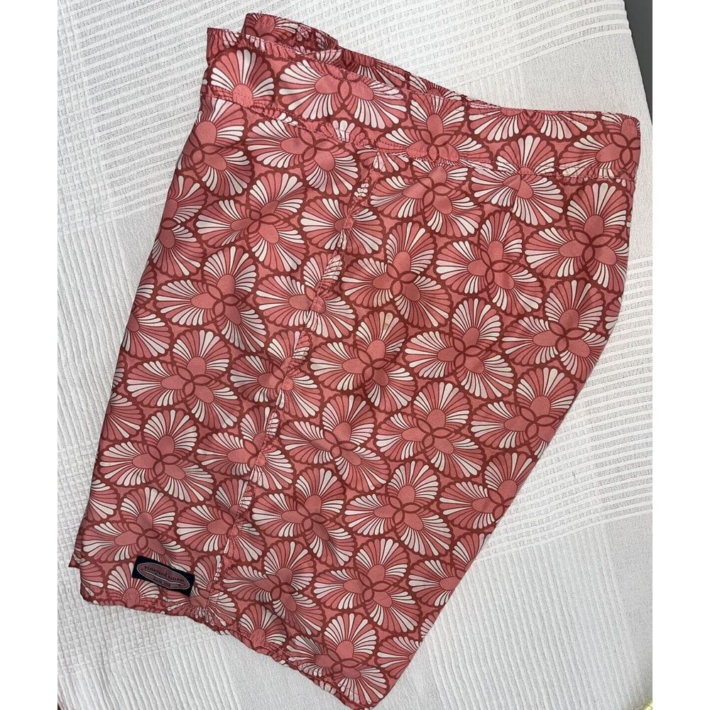 Vineyard Vines‎ Mens Unlined Swim Trunks Size 35 Coral All Over Pattern